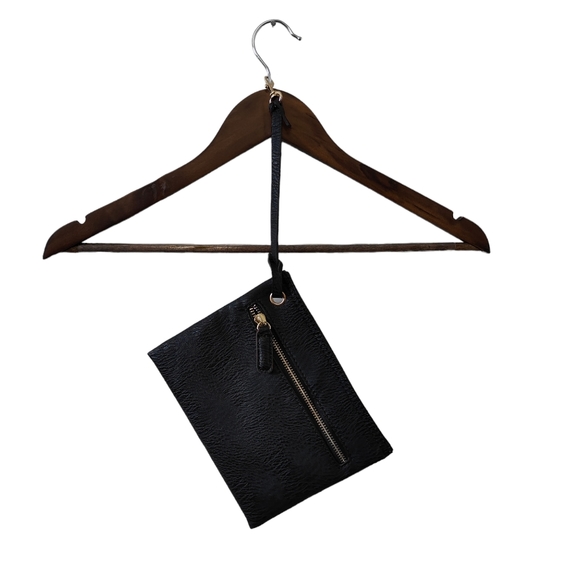 Free People Handbags - Anthropologie Purse Insert Black Faux Leather New Never Used Clasp to Attach